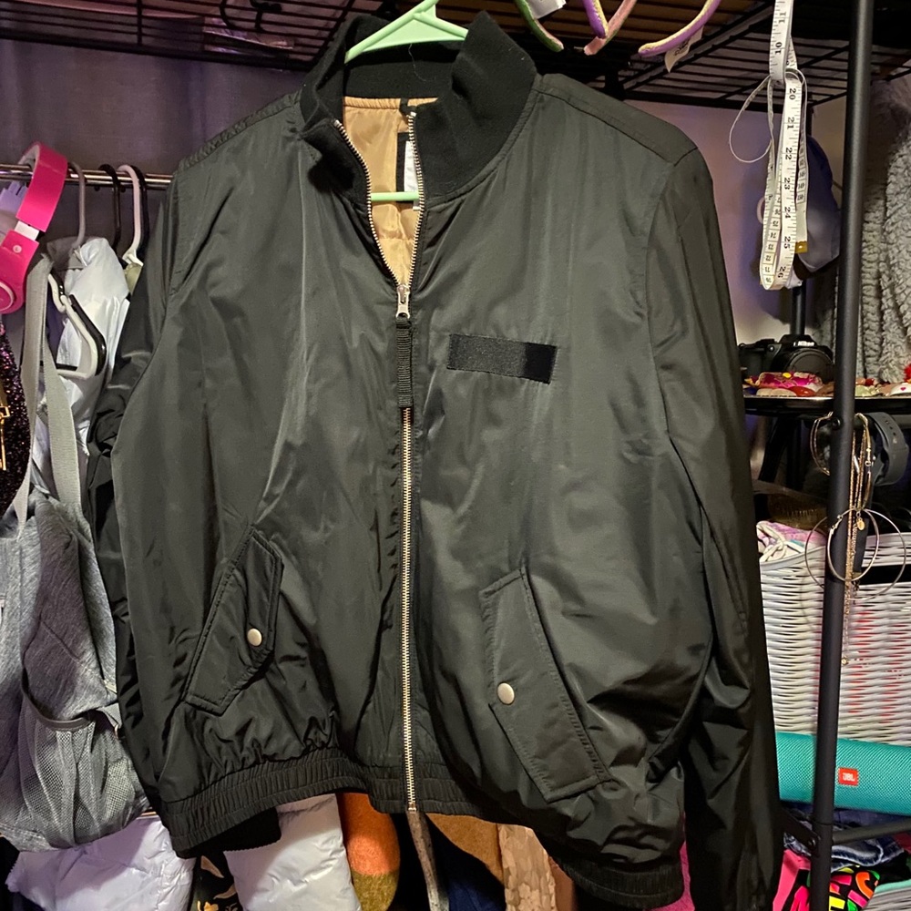 GAP Factory Bomber Jacket (Size L, Color Black)